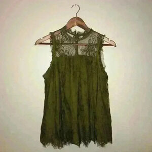 Xhilaration Green High Neck Floral Lacey Top S: L